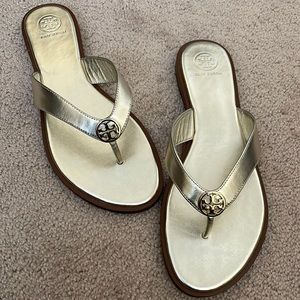Tory Burch Metallic Gold T-Strap Sandal (Never Worn)